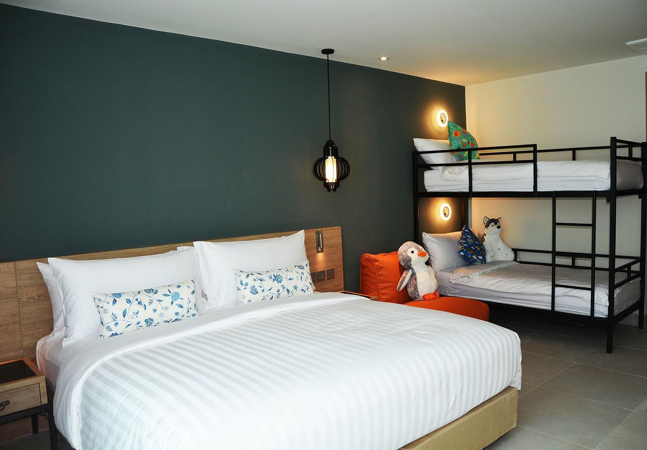 Fusion Suites Phuket Patong Luaran gambar Family room at the hotel