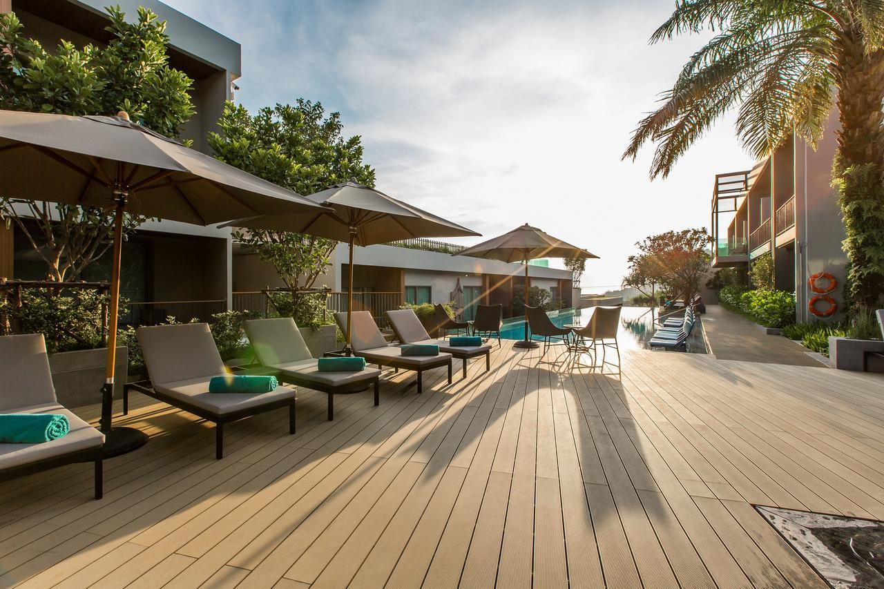 Fusion Suites Phuket Patong Luaran gambar The Deck