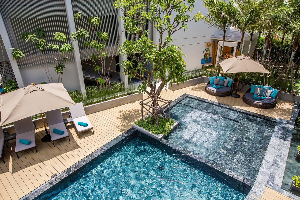 Fusion Suites Phuket Patong Luaran gambar The swimming pool at the hotel